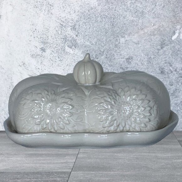 Harvest Pumpkin Covered Butter Dish With Lid Large Ceramic Floral White Cream - Picture 16 of 16